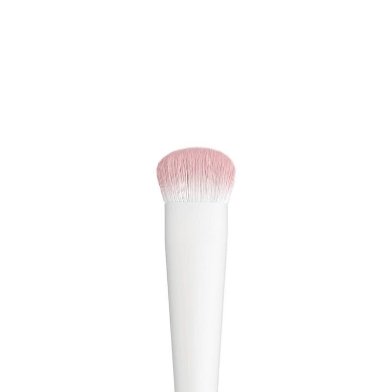 slide 3 of 3, wet n wild Essential Brush - Eyeshadow Brush, 1 ct