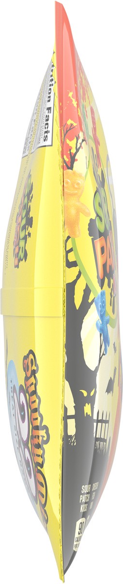 slide 5 of 9, Sour Patch/Swedish Fish Red SOUR PATCH KIDS & SWEDISH FISH Mini Halloween Candy Variety Pack, 22 Trick or Treat Bags,