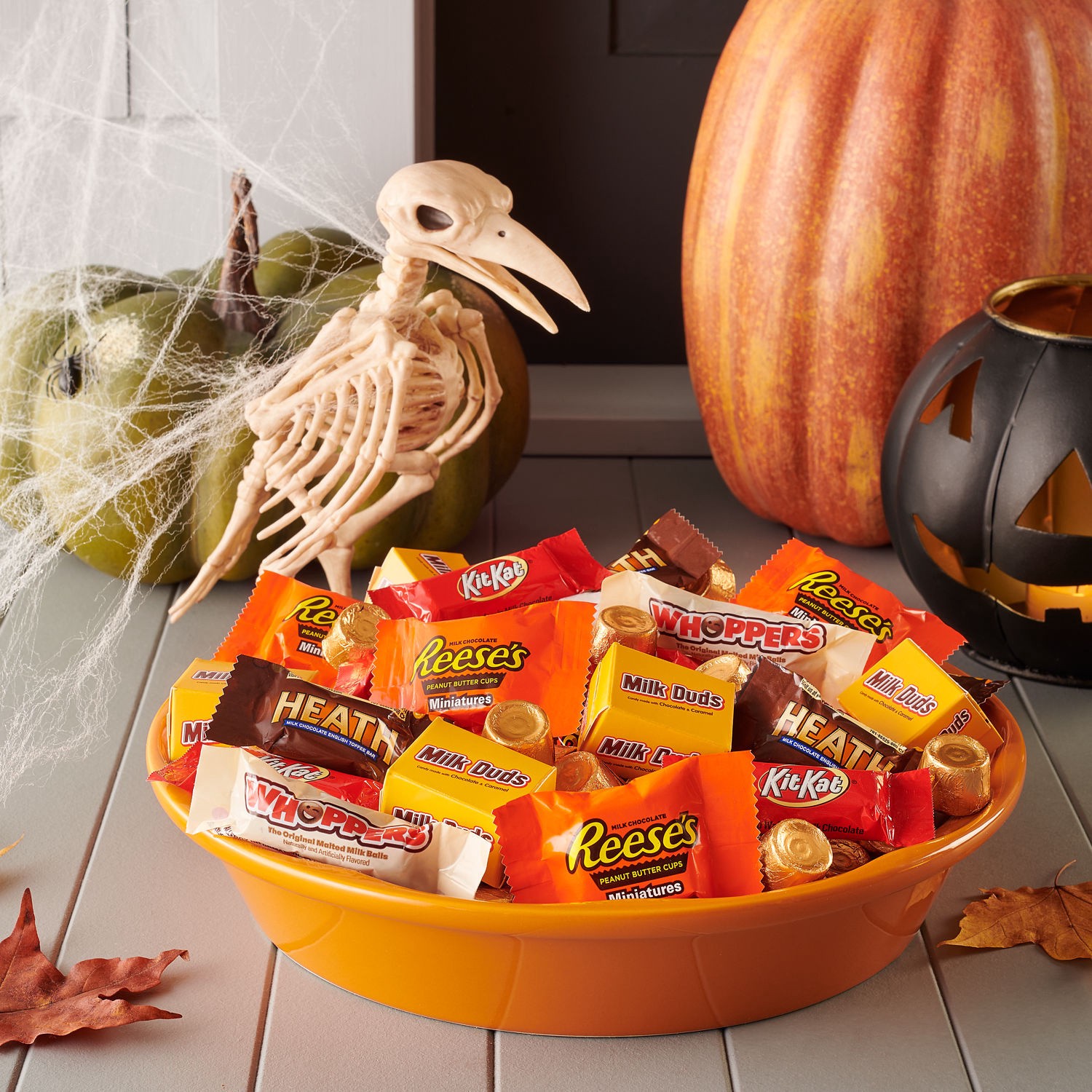 slide 4 of 5, Hershey's Miniatures Candy Assortment 100 Pieces, 100 ct