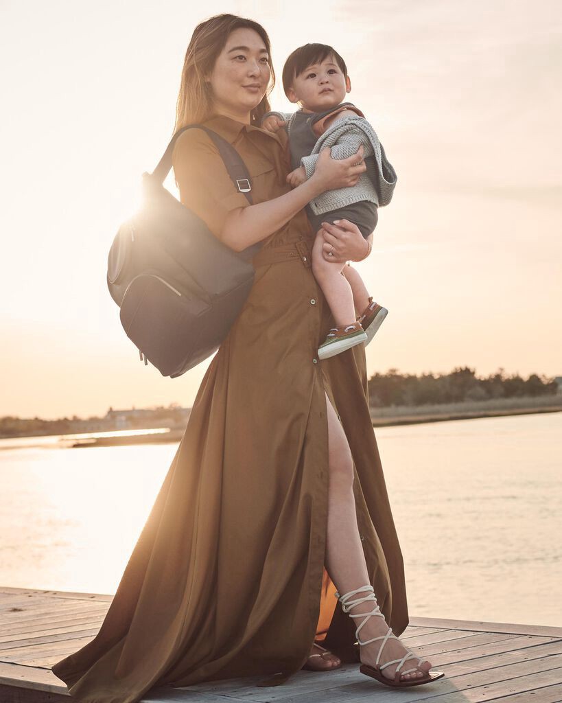 slide 4 of 18, Skip Hop SKIP*HOP Evermore 6-in-1 Diaper Backpack Set - Black, 1 ct