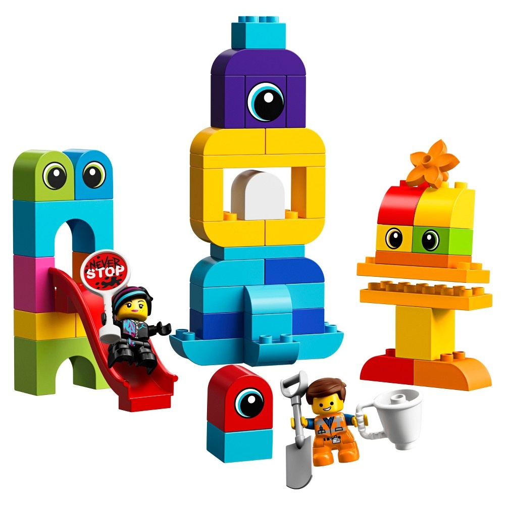 slide 5 of 7, The LEGO Movie 2 Emmet and Lucy's Visitors from the Duplo, 1 ct