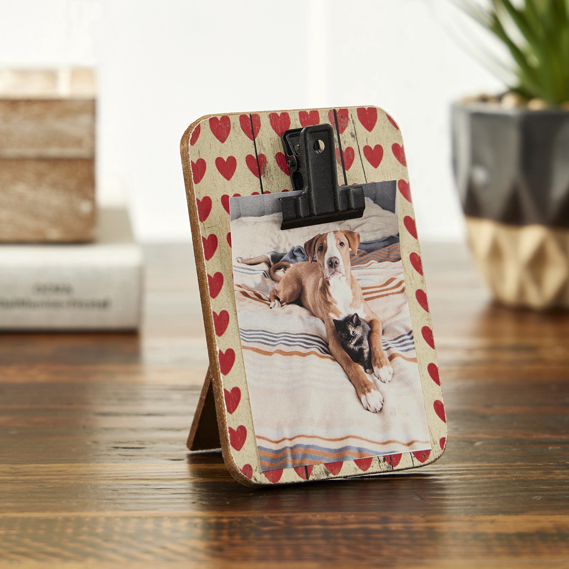 slide 3 of 3, Heart Pattern Mini Clip Frame By Studio Decor, 2 in x 3 in