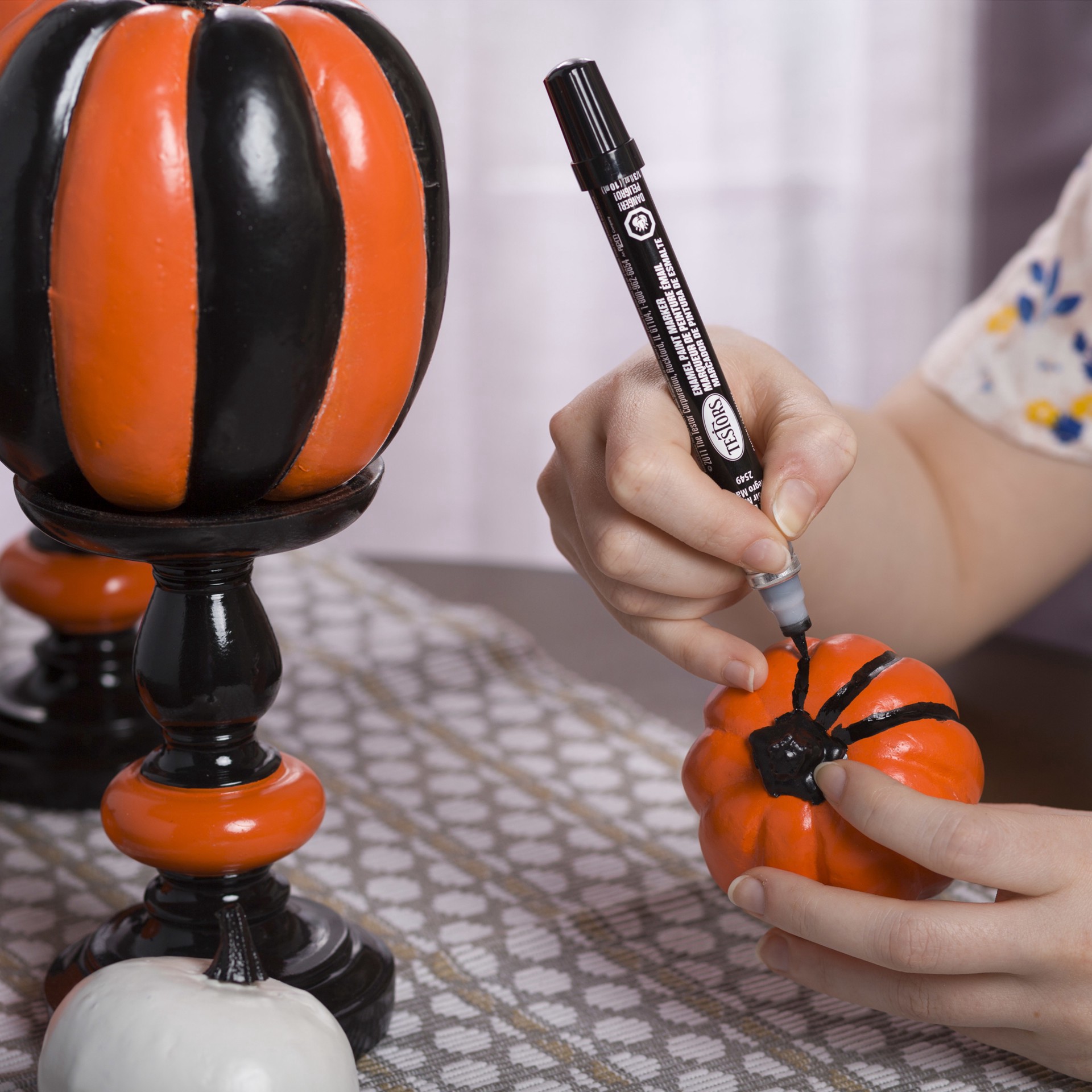 slide 3 of 5, Testors Metallic Chisel Tip Enamel Marker, 10 ml