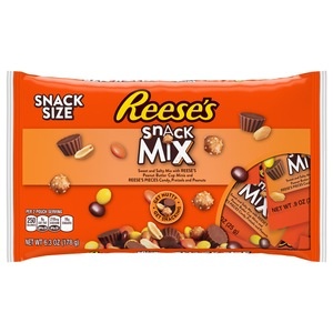 slide 1 of 1, Reese's Snack Mix Snack Size, 6.3 Oz, 6.3 oz