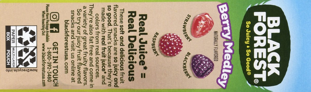 slide 4 of 9, Black Forest Organic Berry Medley Snacks 8 ea, 8 ct; 6.4 oz