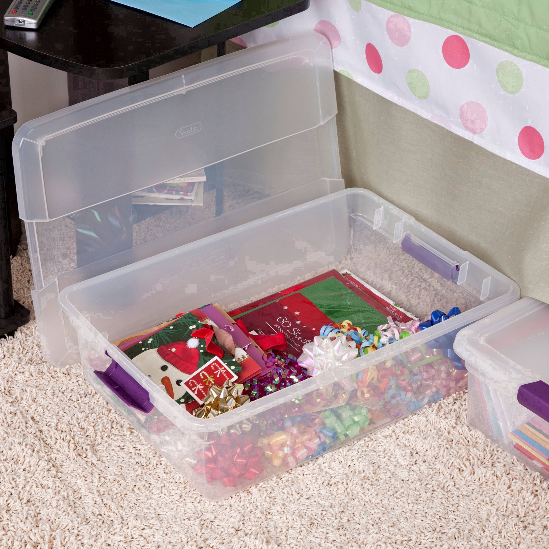 slide 22 of 71, Sterilite Storage Container 32 qt, 1 ct