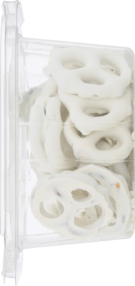 slide 12 of 13, Valued Naturals Tub Pretzel Yogurt, 8.5 oz