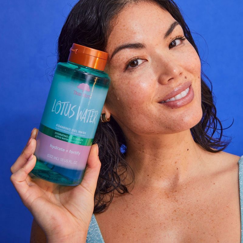 slide 9 of 9, Tree Hut Lotus Water Foaming Gel Wash 18 fl oz, 18 oz