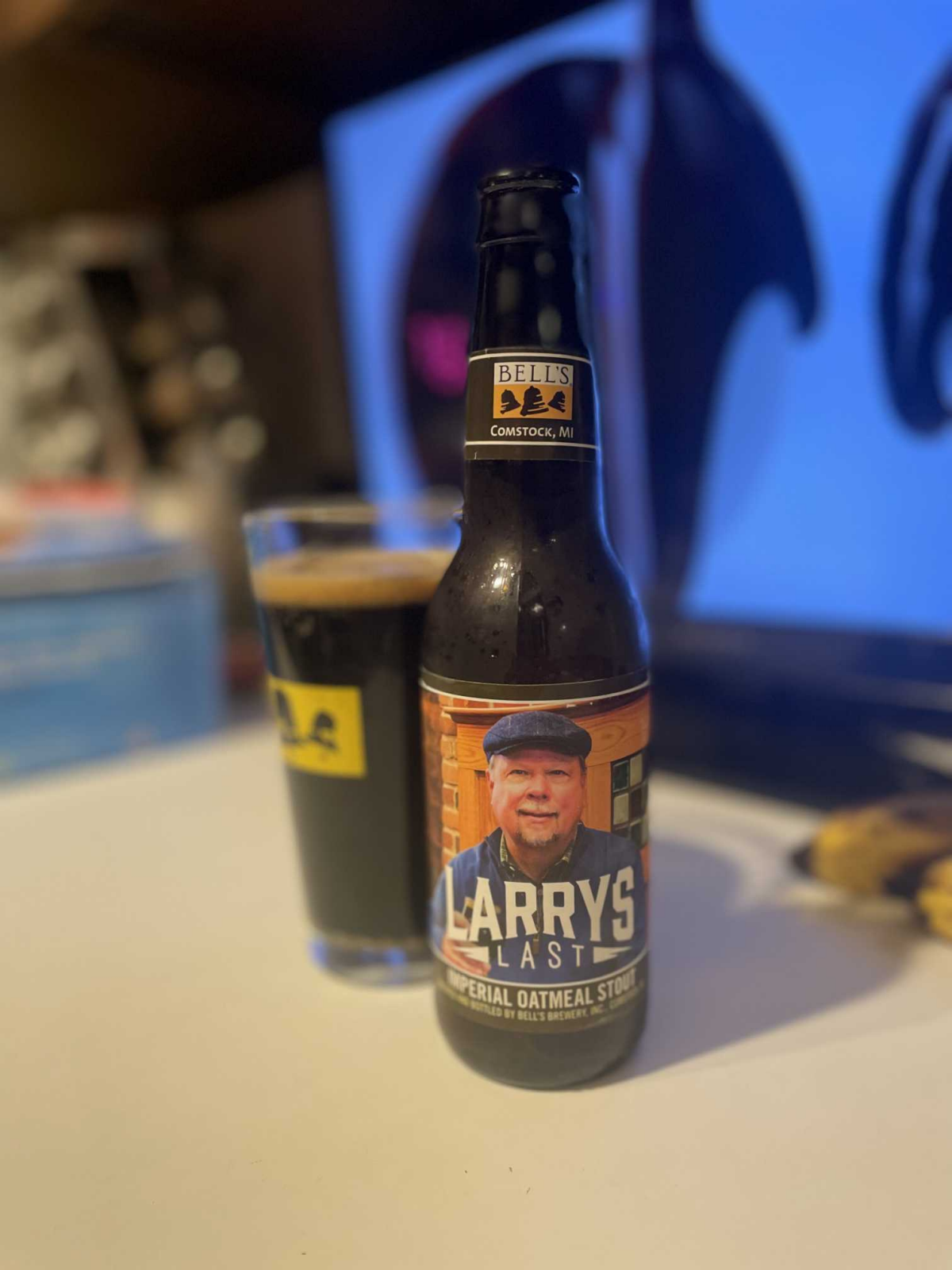 slide 1 of 1, Bell's Larry Last Stout, 12 oz