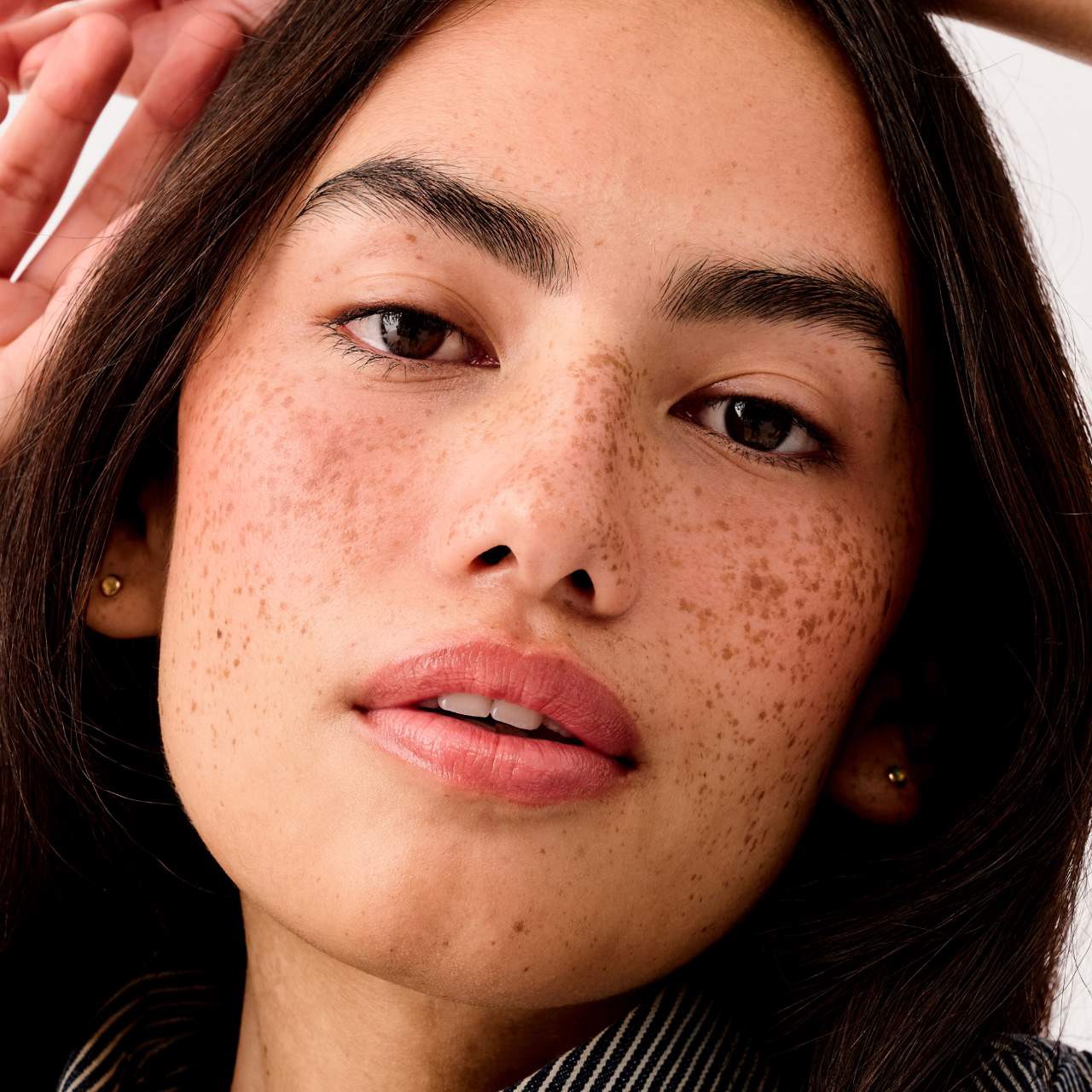 slide 6 of 9, Benefit Cosmetics Silky-Soft Powder Blush PomPom, 