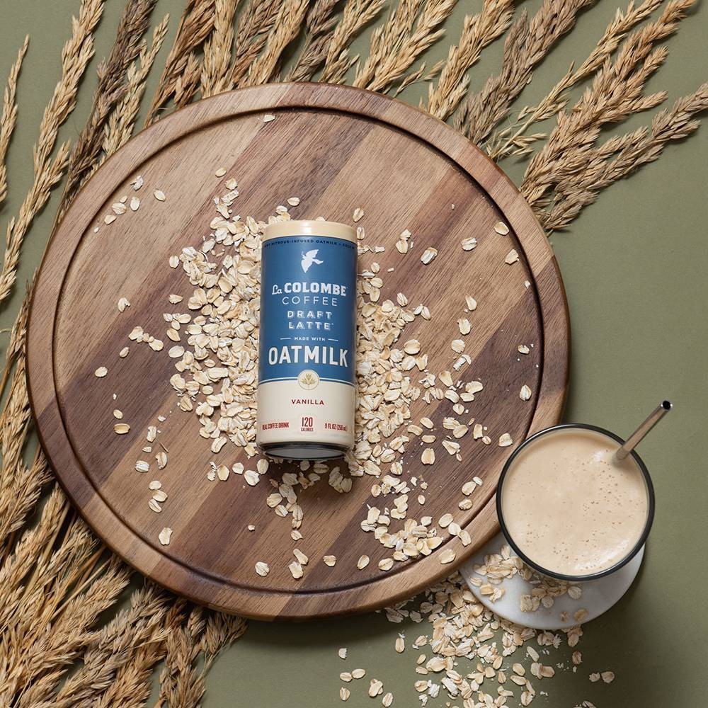 slide 2 of 2, La Colombe Vanilla Oatmilk Latte, 9 fl oz