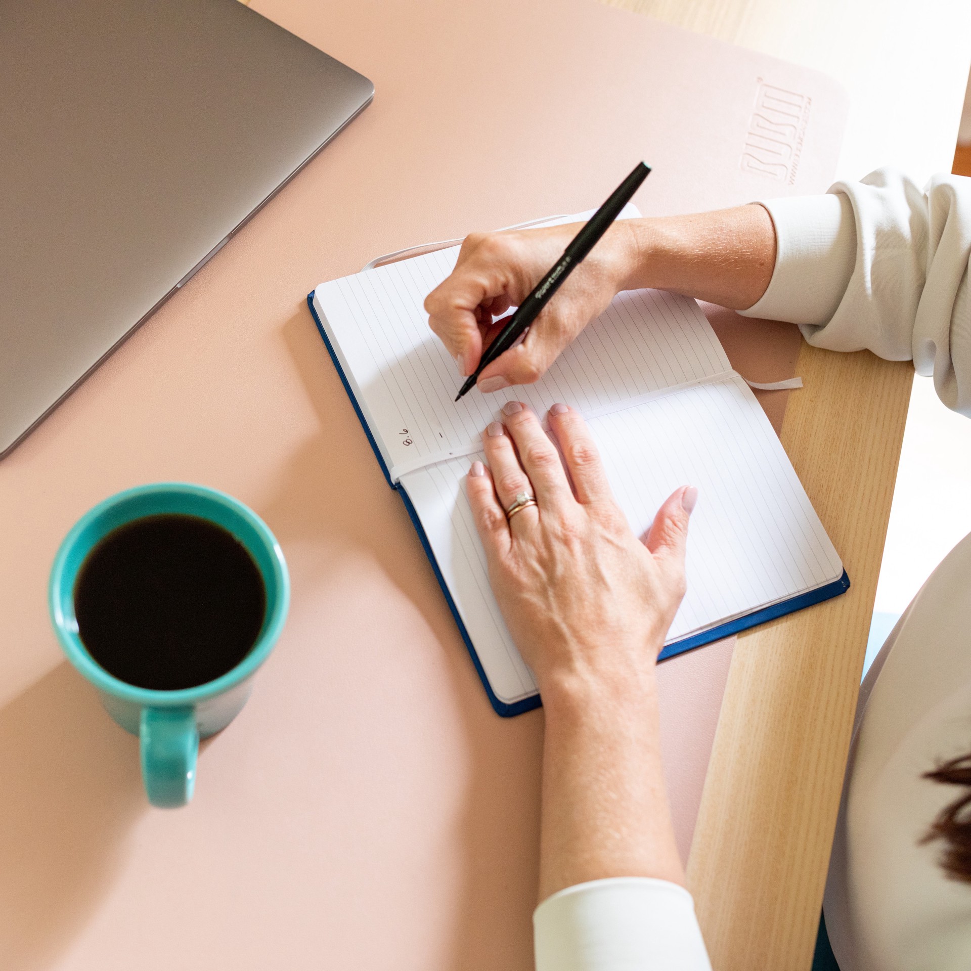 slide 3 of 4, Cameron's Medium-Dark Roast Ground Gold Roast Hawaiian Blend Coffee Value Size 28 oz, 28 oz