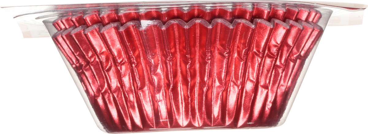 slide 6 of 9, Betty Crocker Metallic Red Liner, 24 ct