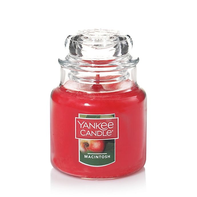 slide 1 of 1, Yankee Candle Housewarmer Macintosh Small Classic Jar Candle, 1 ct