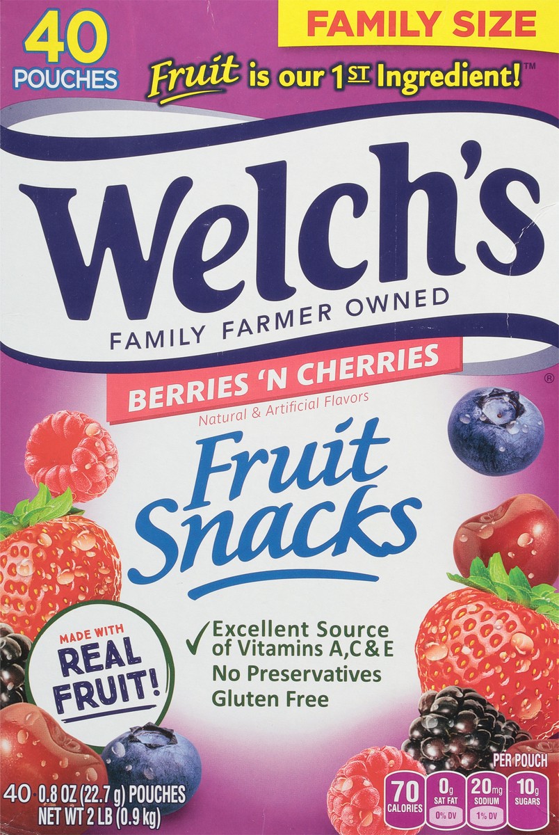 slide 2 of 9, Welch's Berries 'N Cherries Fruit Snacks Family Size 40 - 0.8 oz Pouches, 32 oz