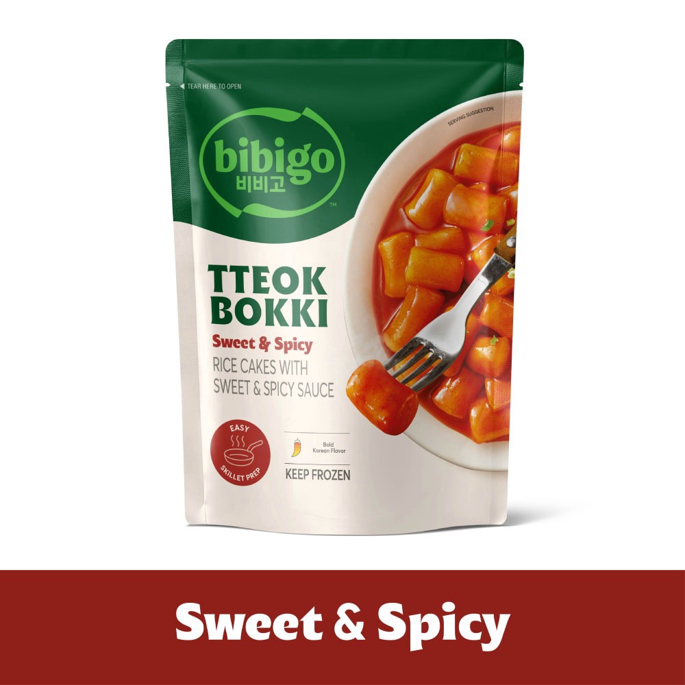 slide 1 of 6, Bibigo Tteokbokki Rice Cakes with Sweet & Spicy Sauce, 16.93 oz