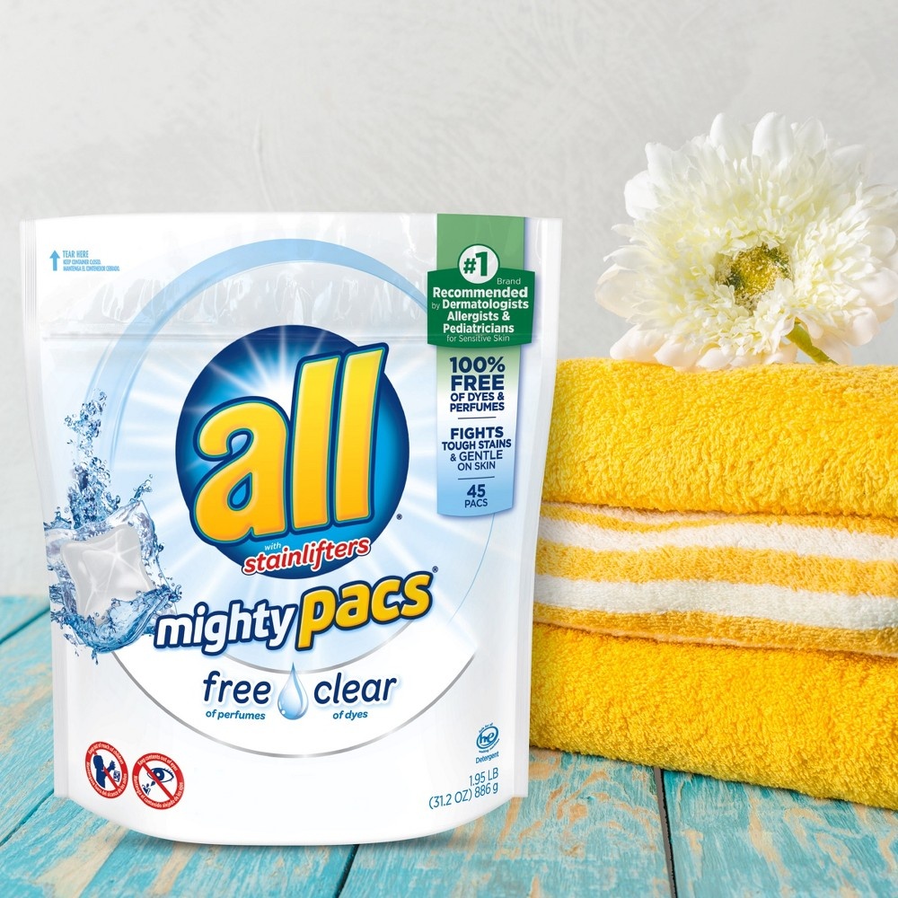 slide 3 of 6, All 4 in 1 Free Clear with Stainlifers Laundry Detergent Pacs, 39 ct