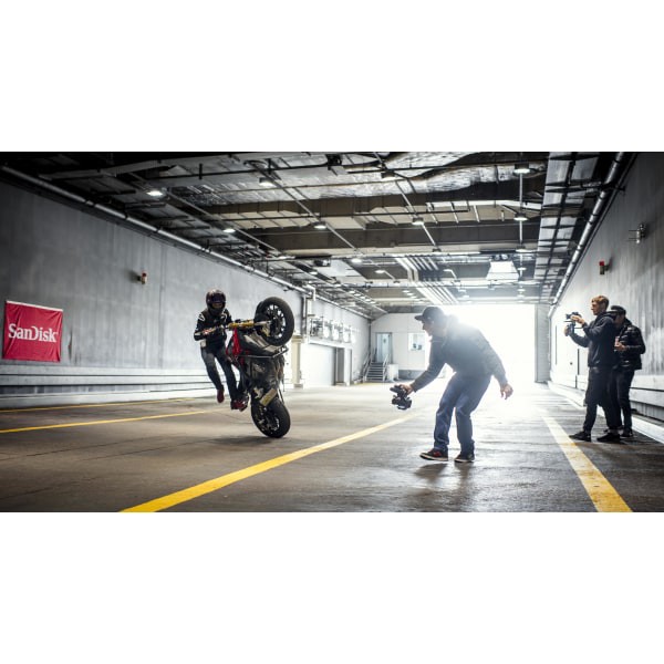 slide 3 of 7, SanDisk Extreme PLUS microSDXC UHS-I Card with Adapter, 128 gram