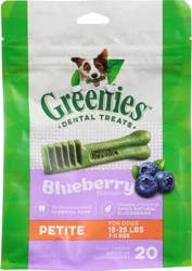 Greenies Daily 15-25 lbs Blueberry Flavor Petite Dental Treats 20 Treats