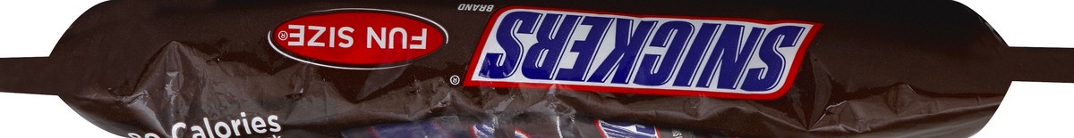 slide 2 of 6, SNICKERS Fun Size Chocolate Bars Candy Bag, 11.18 ounce, 11.18 oz