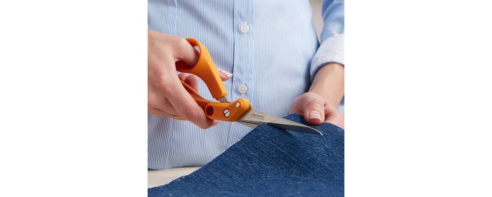 slide 3 of 3, Fiskars 8" Razor Edge Sewing Scissors Orange, 1 ct