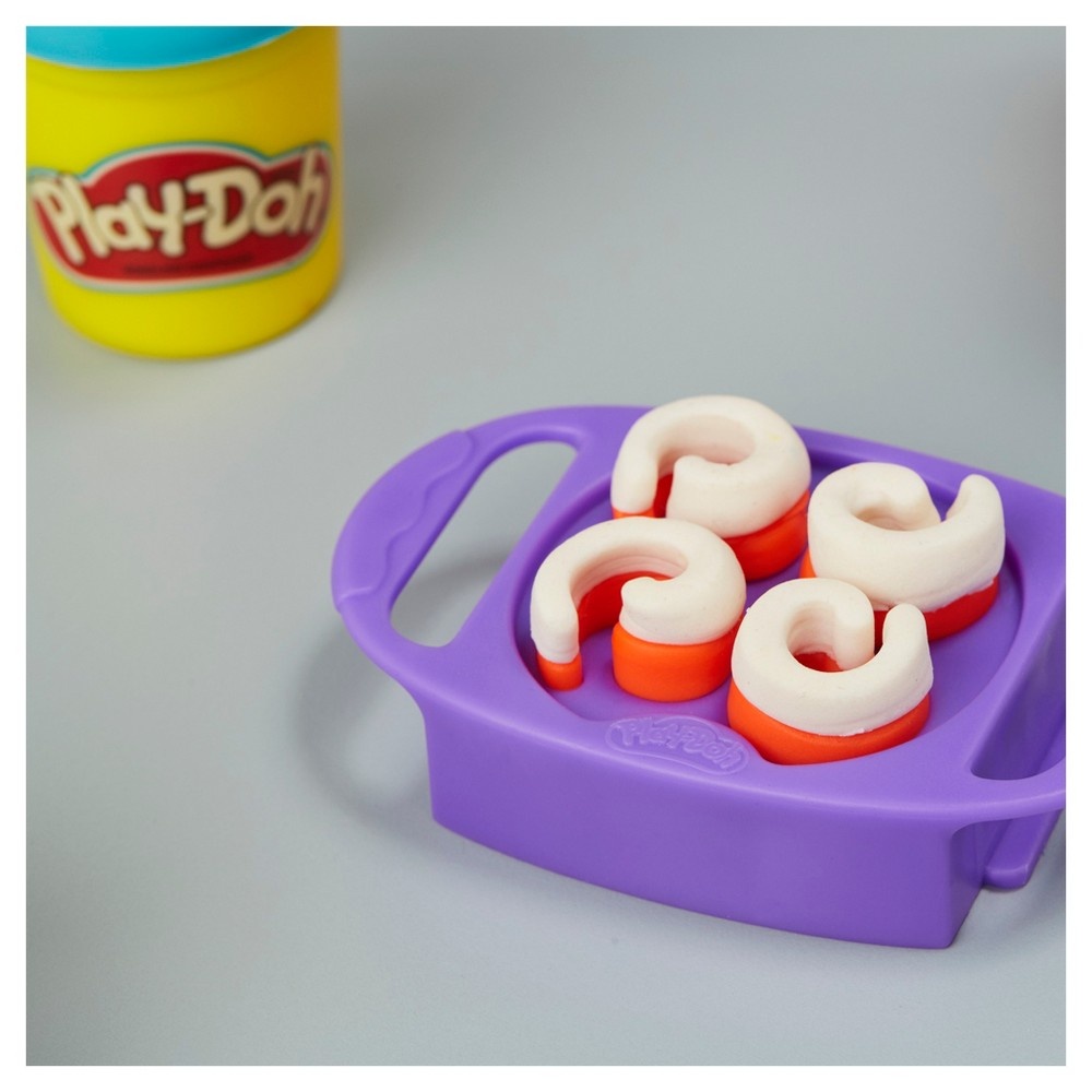 slide 15 of 18, Play-Doh Kitchen Creations Magical Oven, 1 ct