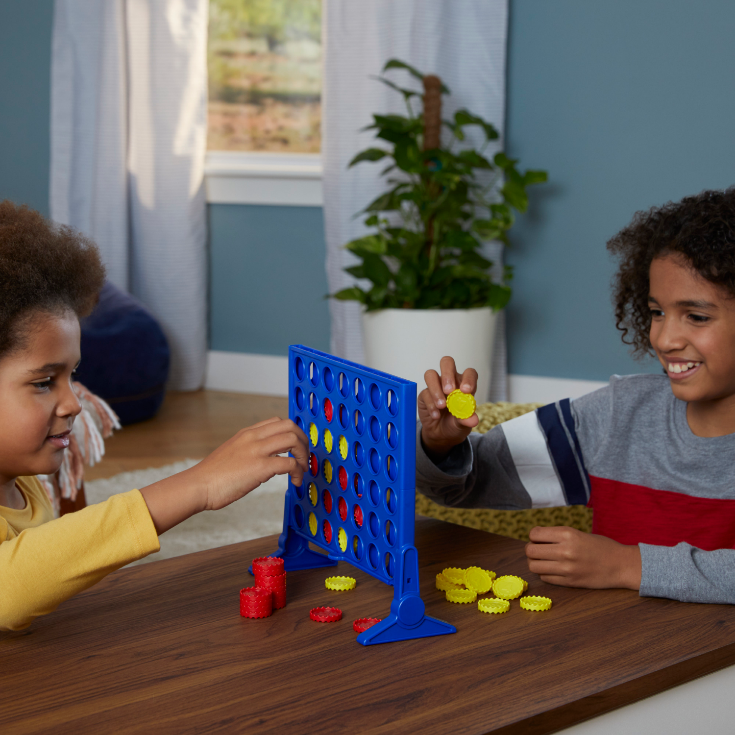 slide 4 of 4, Hasbro Connect 4, 1 ct