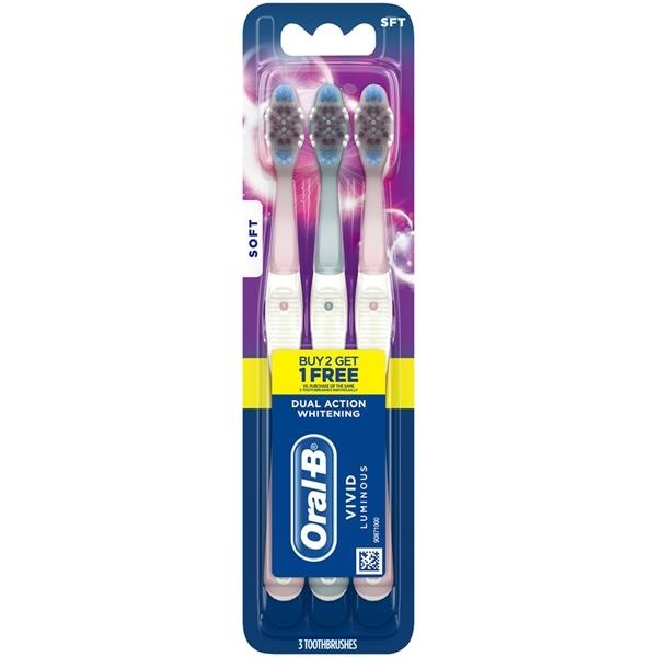 slide 1 of 1, Oral-B Vivid Whitening Manual Toothbrushes, Soft, 3 ct