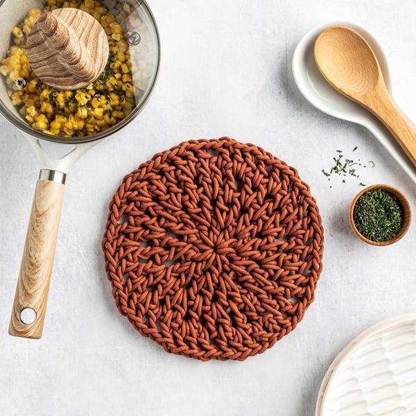 slide 1 of 1, Hy-Vee Seasons Knotted Trivet In Amber Orange, 1 ct