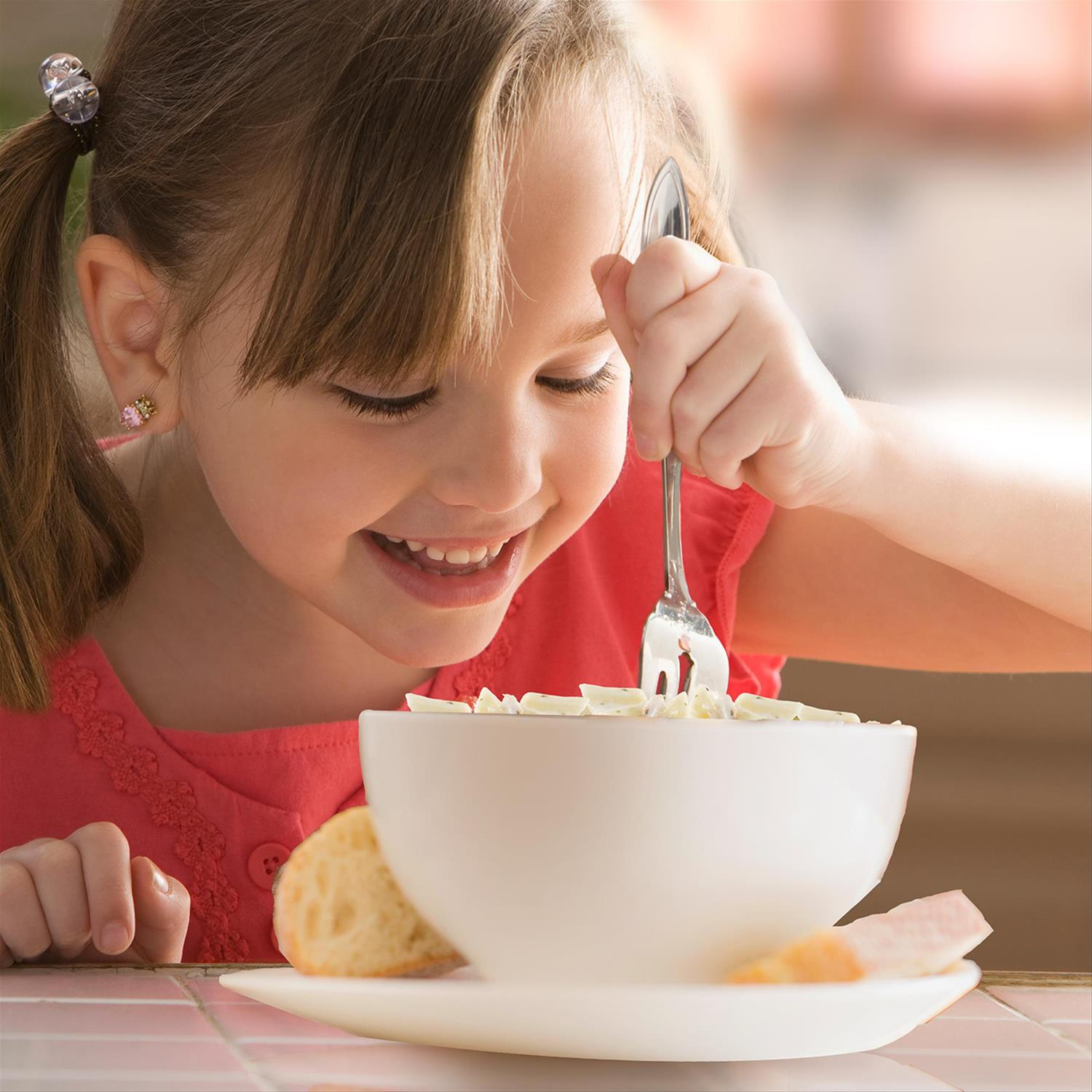 slide 5 of 5, Chef Boyardee Spaghetti and Meatballs in Tomato Sauce, Ready-to-Eat Meal, 14.5 oz. Can, 14.5 oz