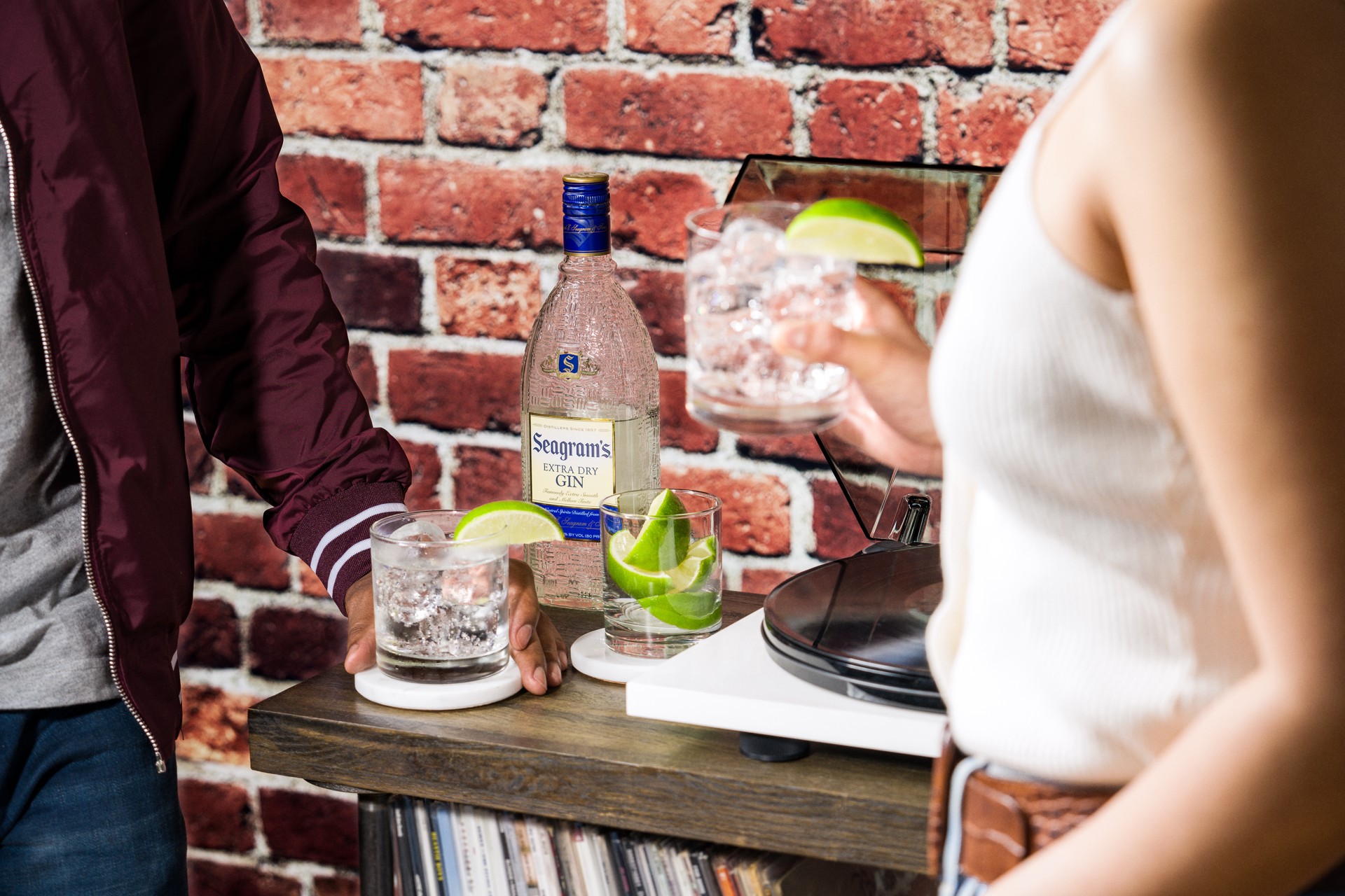 slide 5 of 7, Seagram's Gin Pet, 200 ml