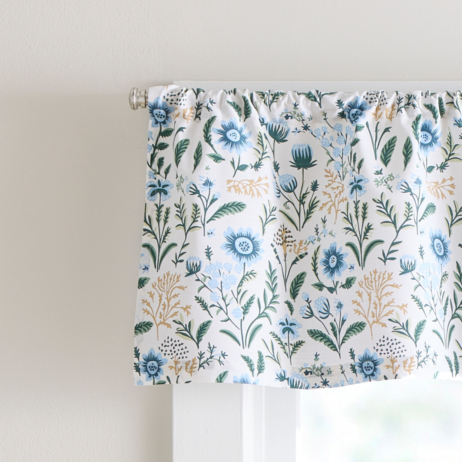 slide 3 of 5, Curtainworks Lena Valance 58x14 Multi, 1 ct