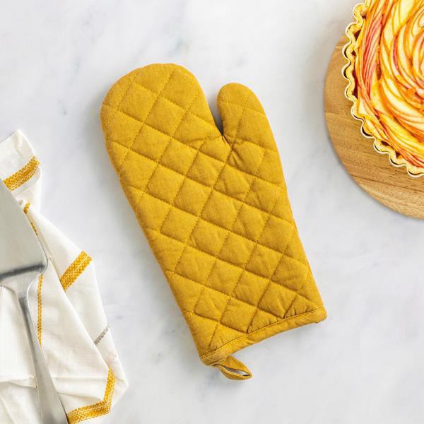 slide 1 of 1, Hy-Vee Seasons Stonewash Oven Mitt In Honey Mustard, 1 ct