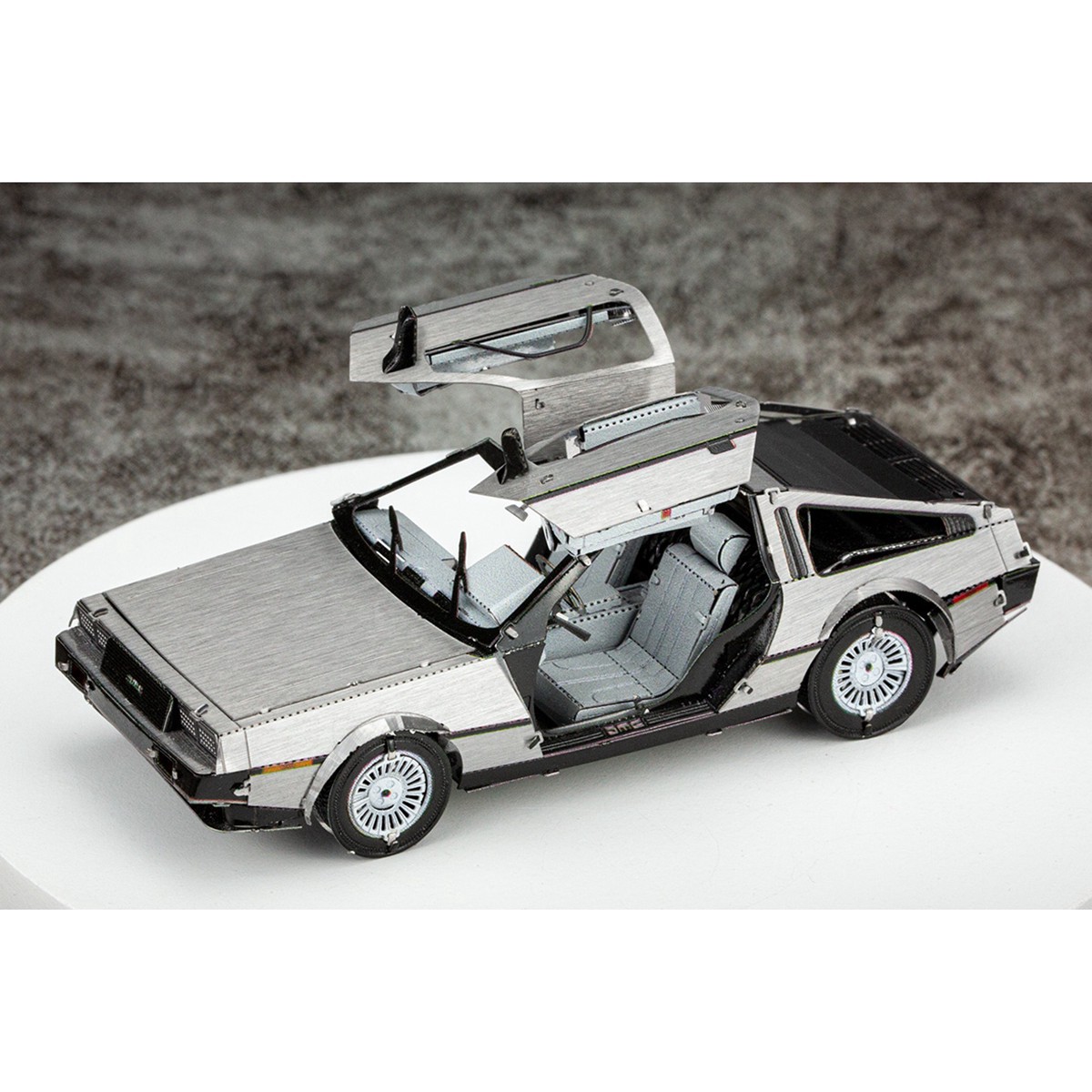 slide 6 of 15, Fascinations Metal Earth Delorean Steel Model Kit, 3.5 in x 1.25 in x 1.15 in