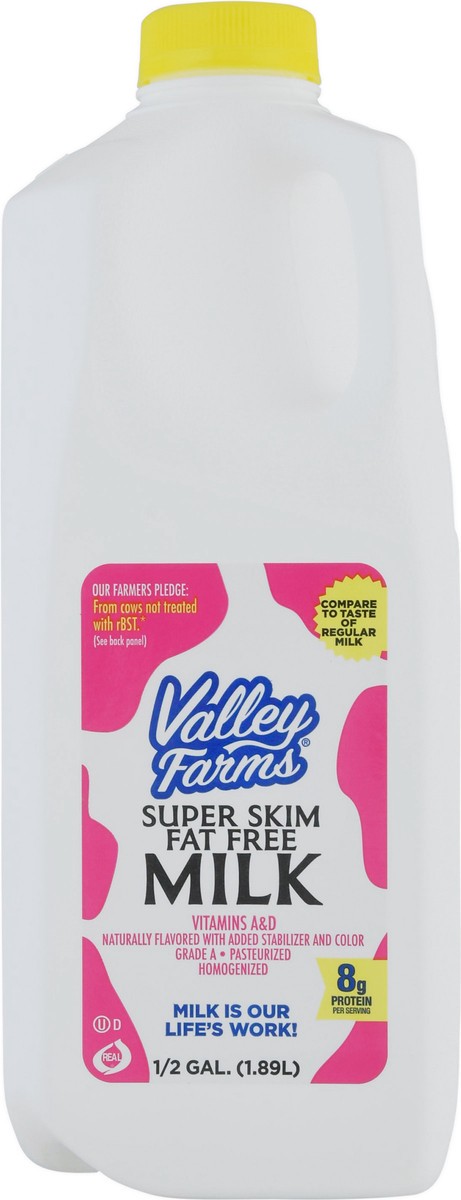 slide 6 of 14, Valley Farms Super Skim Fat Free Milk 0.5 gl Jug, 1/2 gal