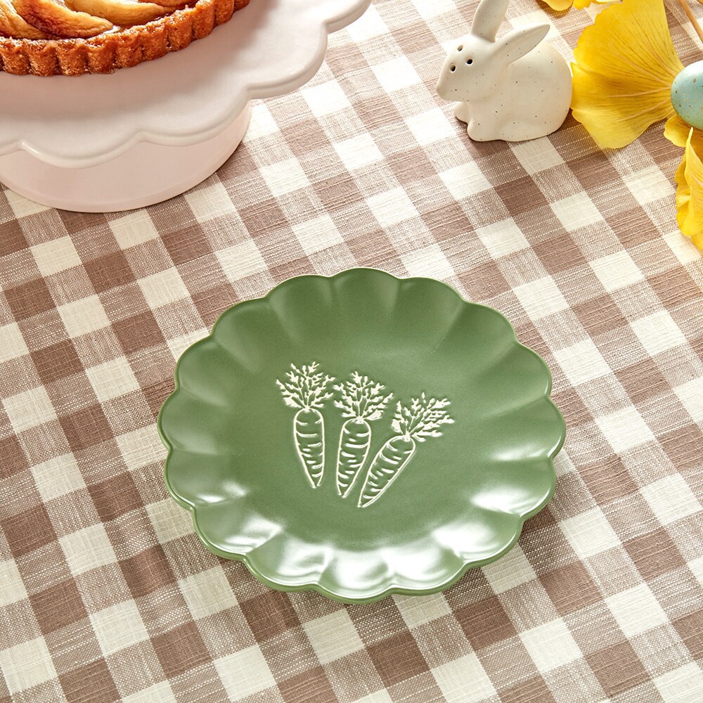 slide 3 of 4, SDS for HD Designs Scalloped Dessert Plate – Carrots, 7 in