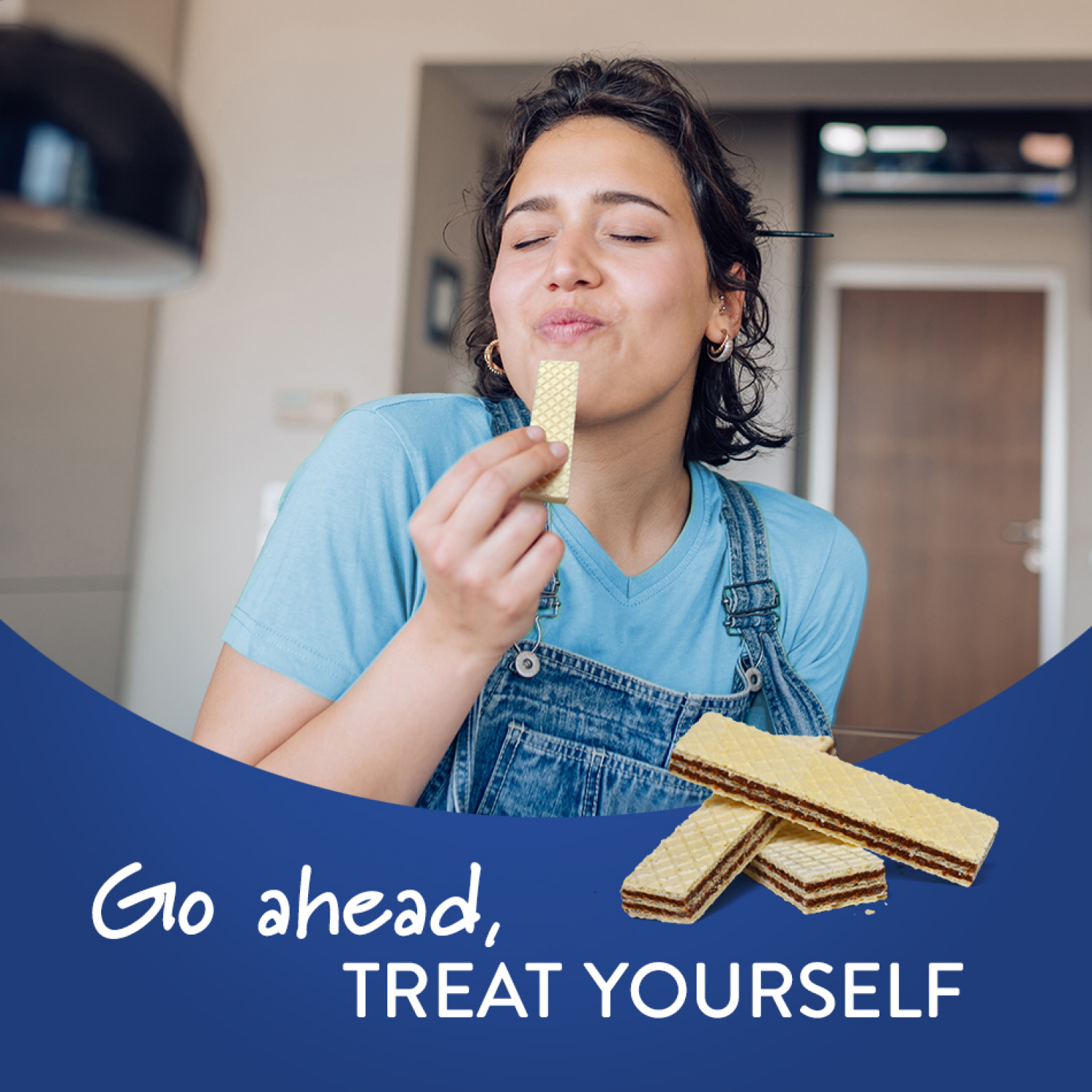 slide 8 of 8, Voortman Bakery Chocolate Wafers, 10.6 oz