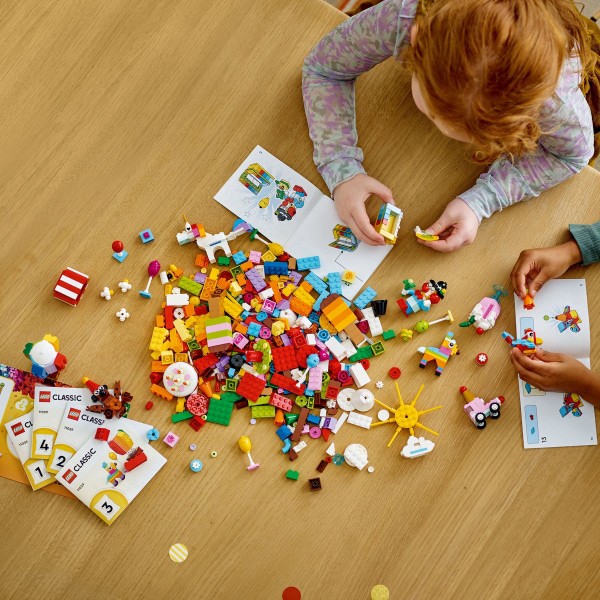 slide 8 of 21, LEGO Classic Creative Party Box 11029 Building Toy Set, 900 ct