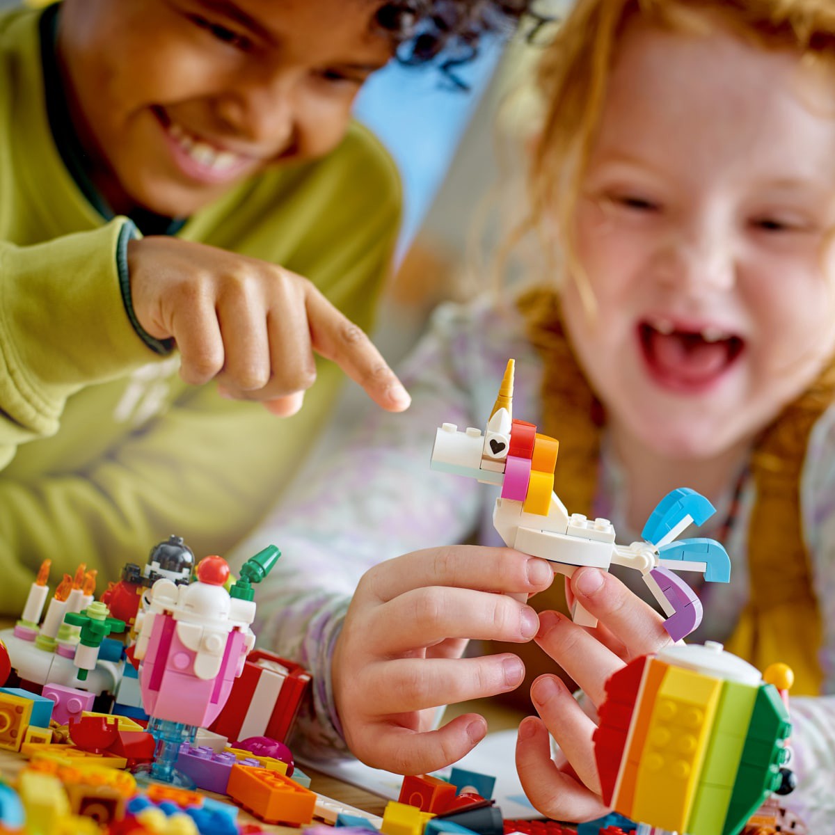 slide 5 of 21, LEGO Classic Creative Party Box 11029 Building Toy Set, 900 ct