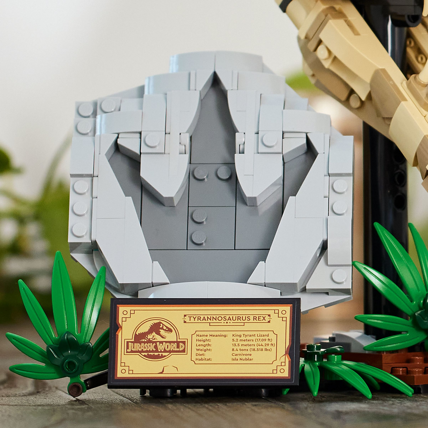 slide 4 of 5, LEGO Jurassic World Dinosaur Fossils: T.rex Skull Set, 1 ct