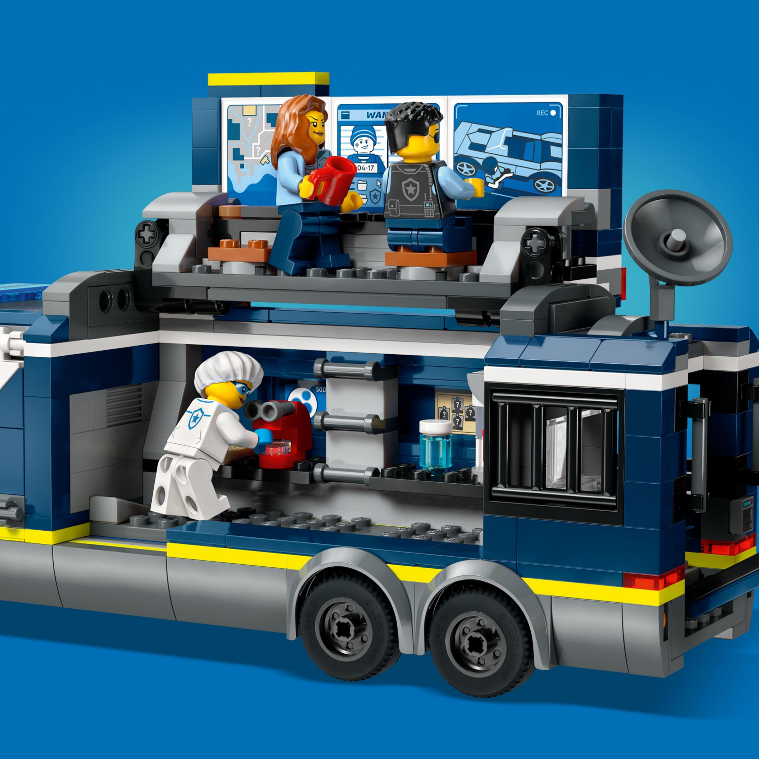 slide 4 of 6, LEGO® City Police Mobile Crime Lab Truck 60418, 674 ct