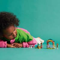 slide 13 of 21, LEGO Friends Autumns Baby Cow Shed Farm Animal Toy 42607, 1 ct