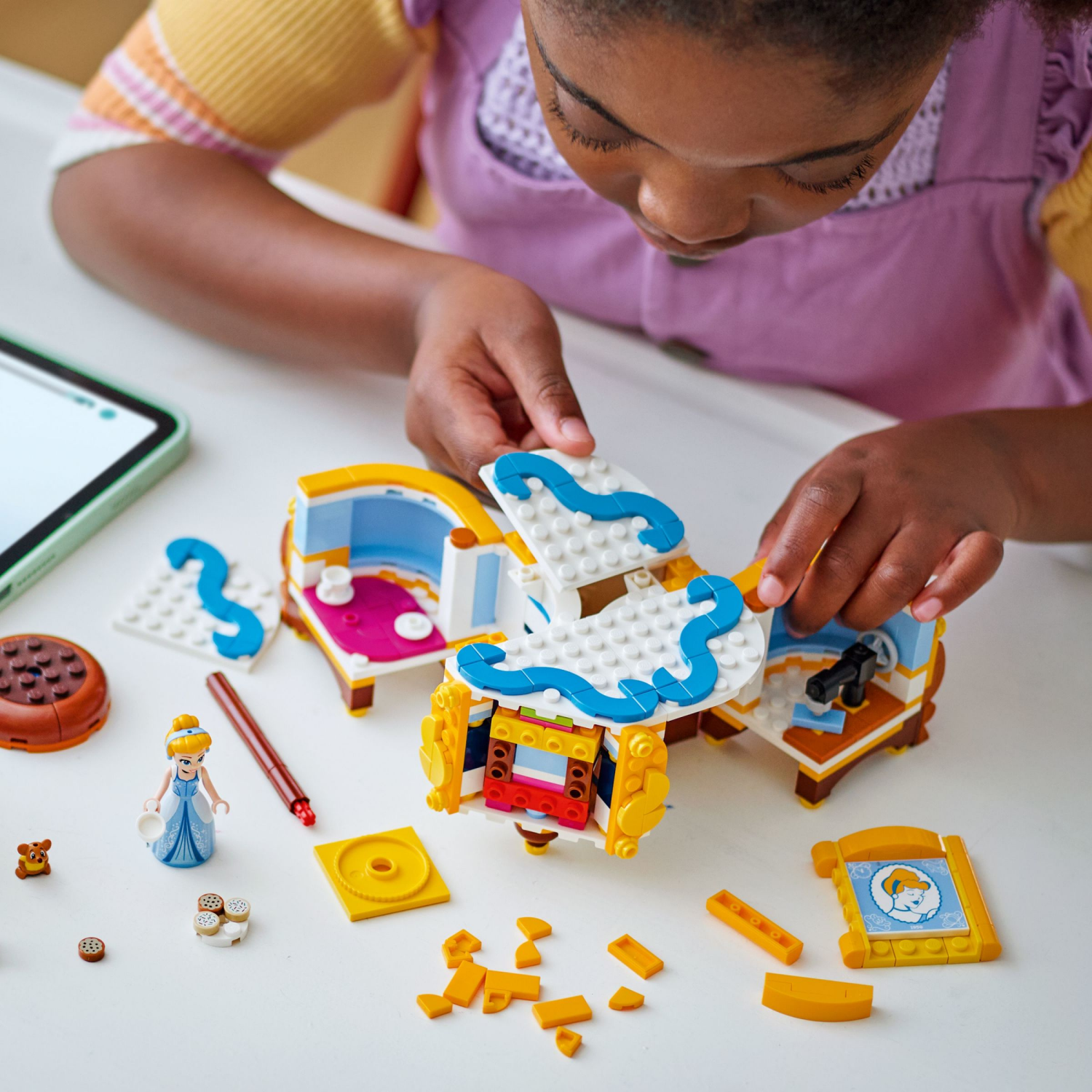 slide 5 of 6, LEGO Disney Princess Cinderellas Dress Toy 43266, 1 ct