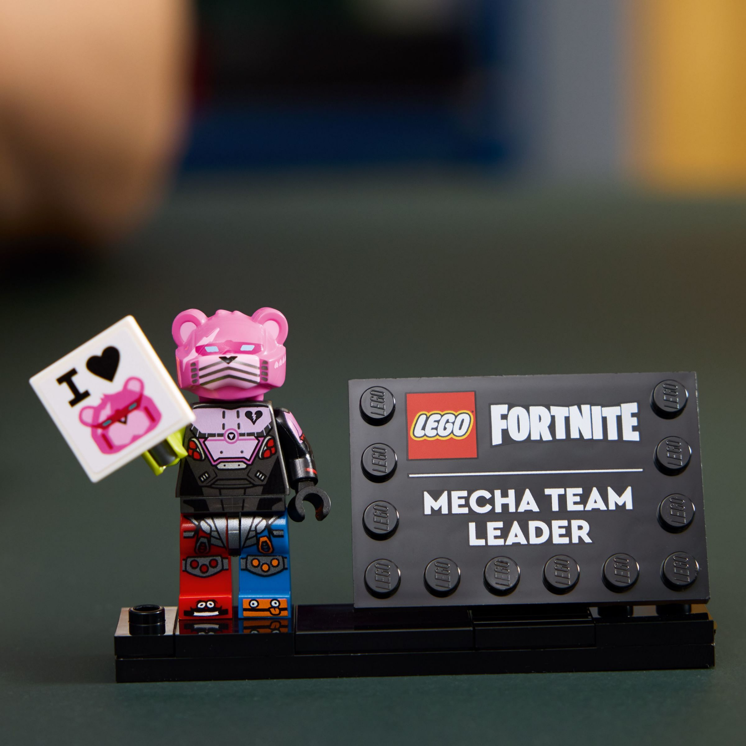 slide 5 of 6, LEGO Fortnite Mecha Team Leader Building Set for Adults 77078, 1 ct