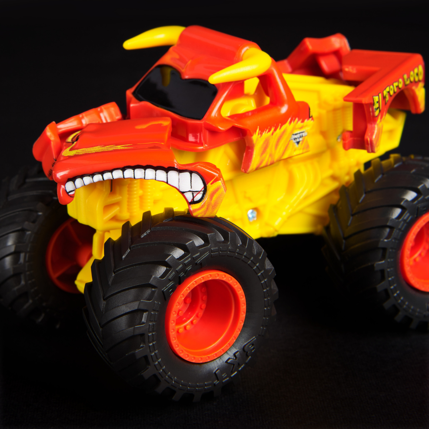 slide 4 of 8, Monster Jam Smash and Bash, 1:64 Die Cast Truck, Styles May Vary, 1 Each, 1 ct