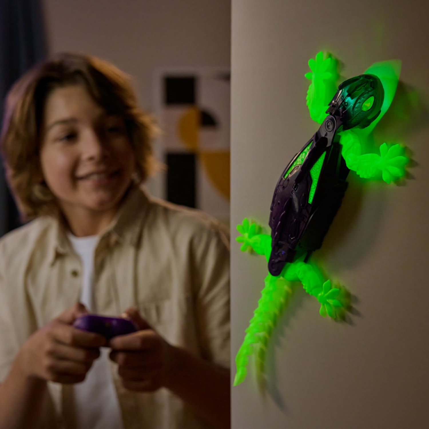 slide 3 of 7, HEXBUG HEX BOTS Glow in the Dark Gecko, Rechargeable RC, 1 Each, 1 ct
