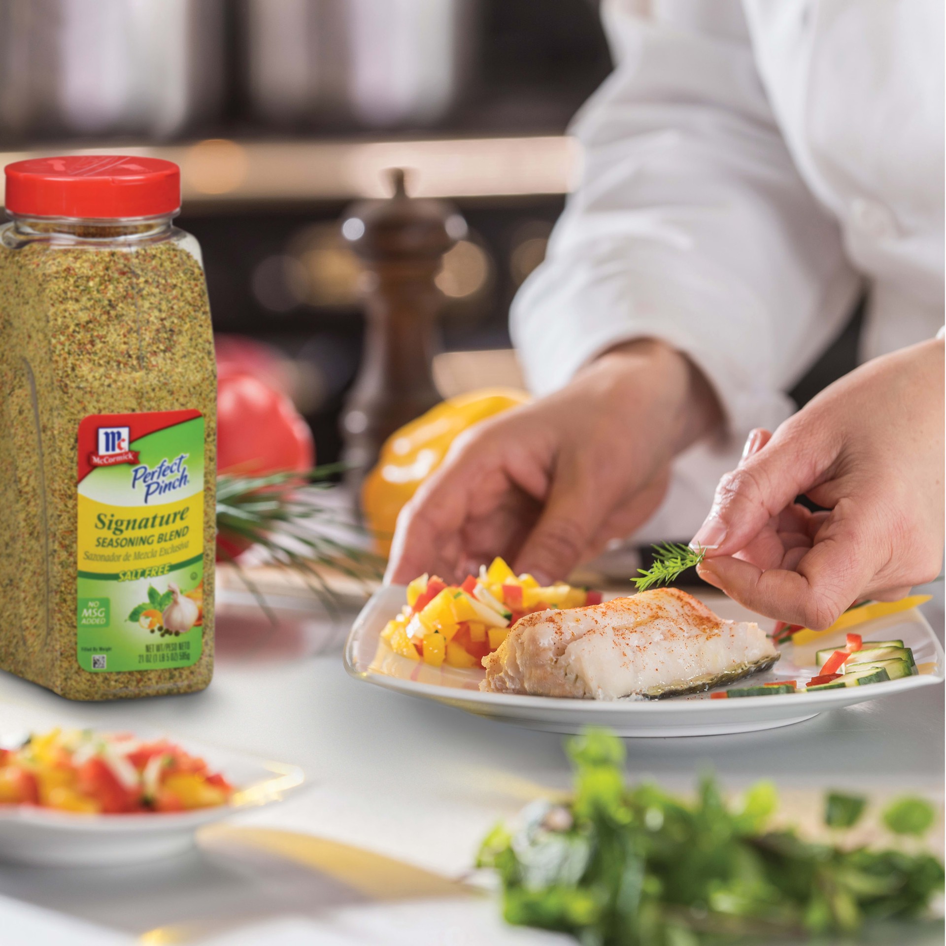 slide 5 of 5, McCormick Perfect Pinch Signature Salt-Free Seasoning, 21 oz, 21 oz