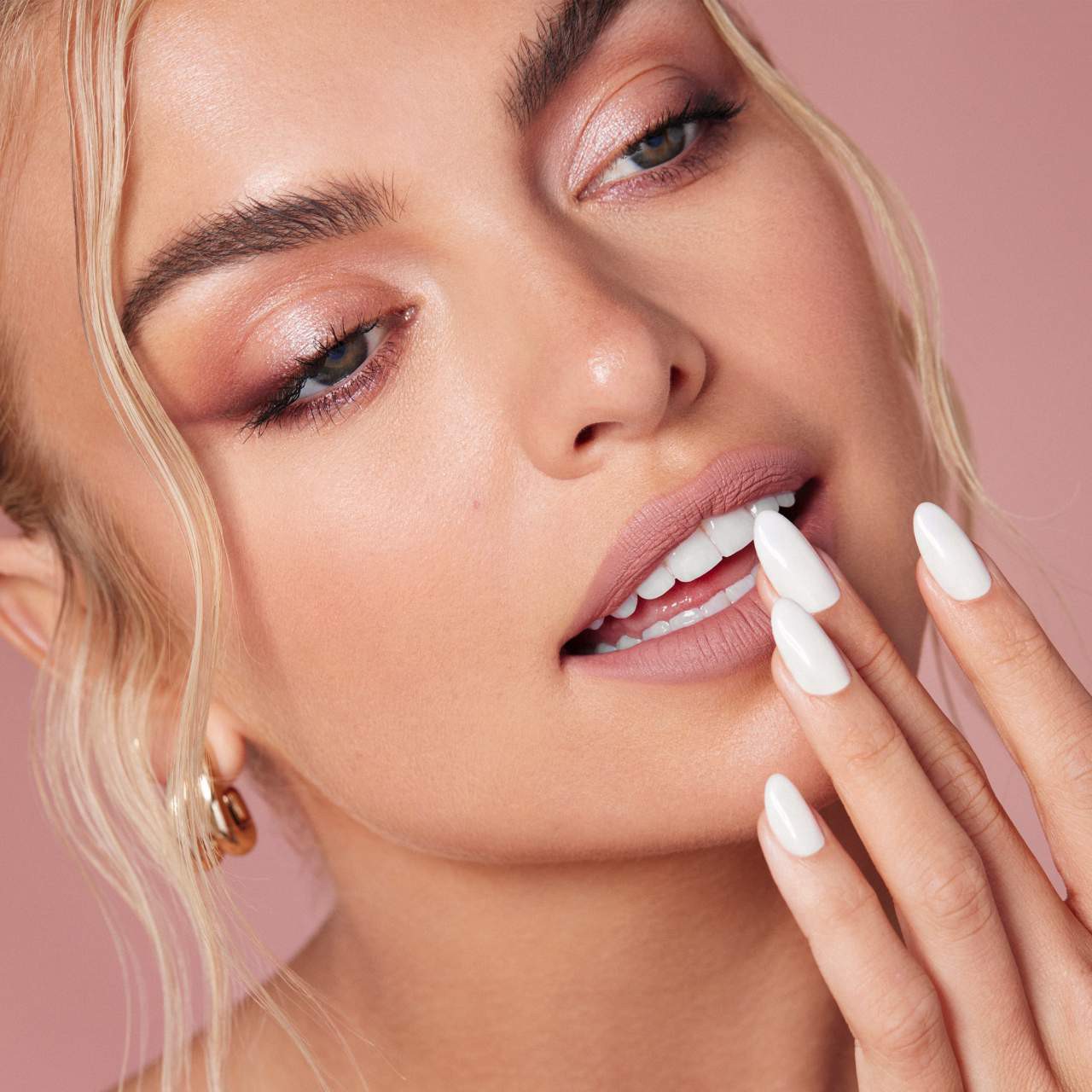 slide 3 of 19, Anastasia Beverly Hills Lip Velvet Liquid Lipstick Pure Hollywood, 