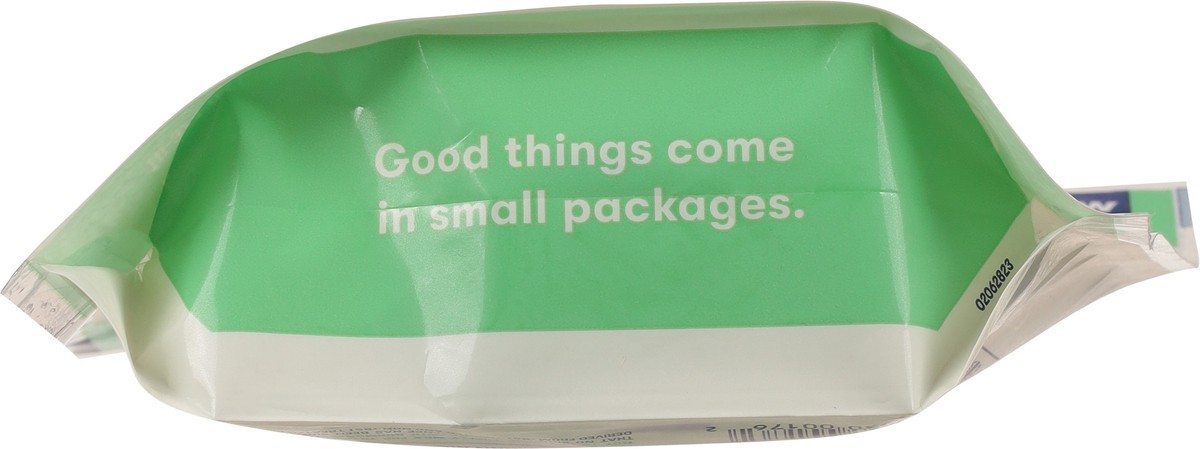 slide 7 of 13, Tillamook Whole Milk Mozzarella Cheese 10 ea, 213 g