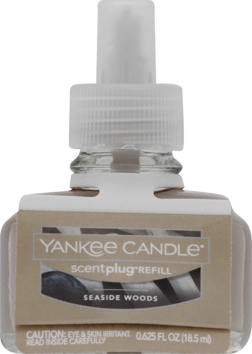 slide 6 of 9, Yankee Candle ScentPlug Oil Refill Seaside Woods, 0.625 oz